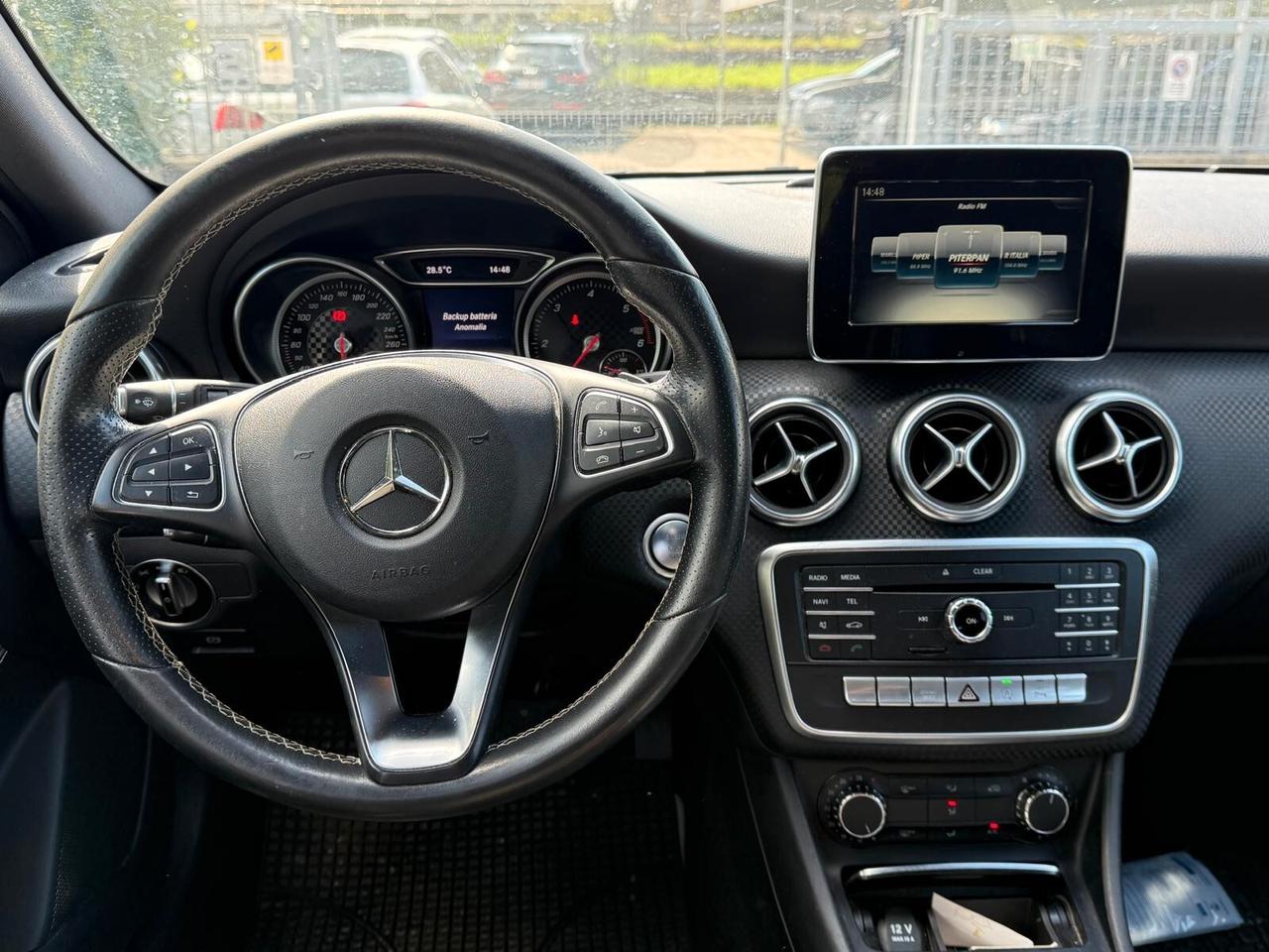 Mercedes A 180d Premium