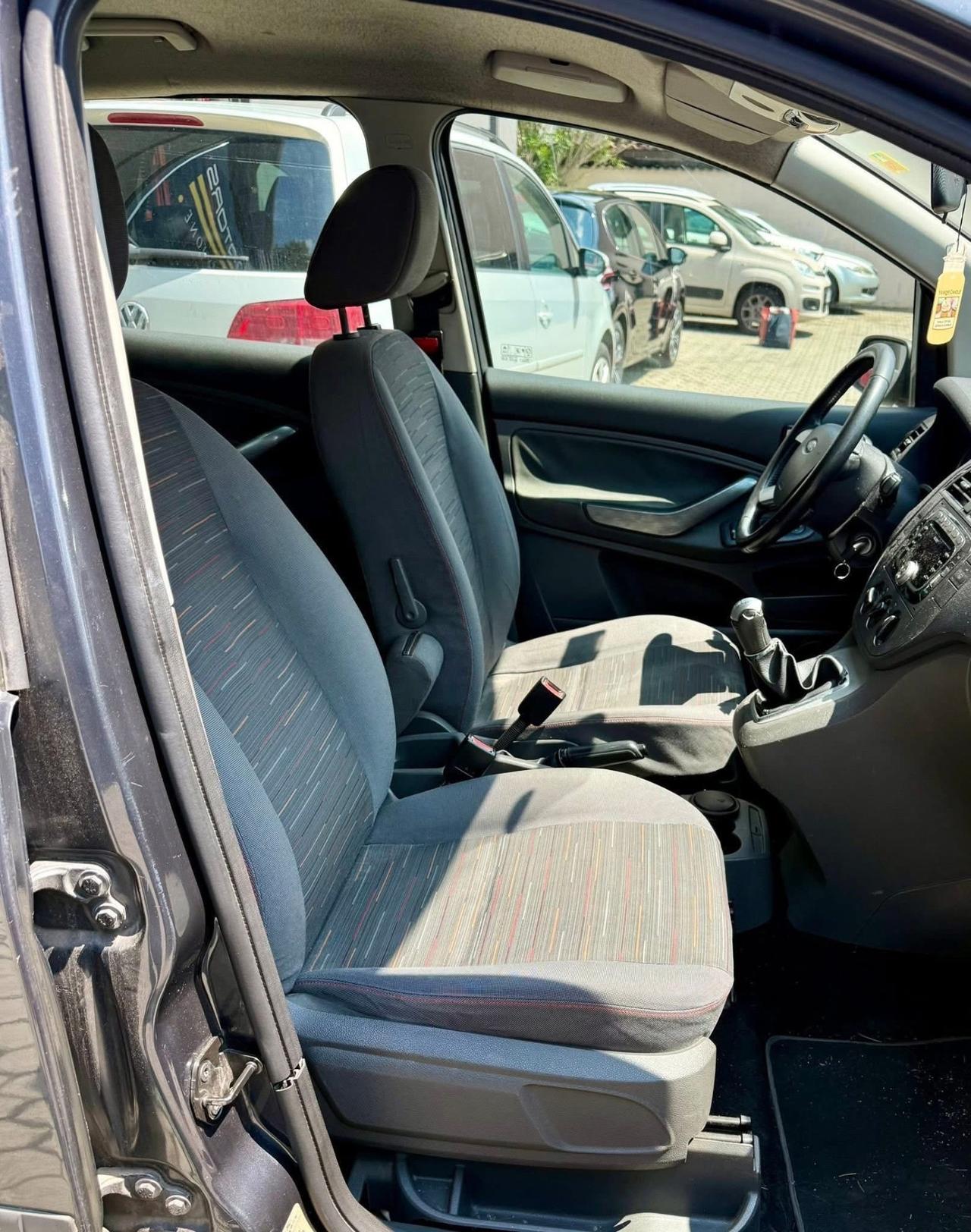 Ford C-Max 1.6 TDCi 110 CV Titanium DPF