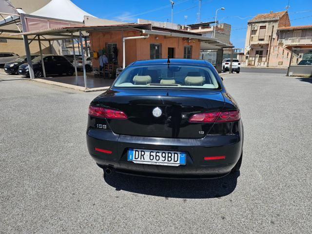 ALFA ROMEO 159 1.9 JTDm 16V Distinctive