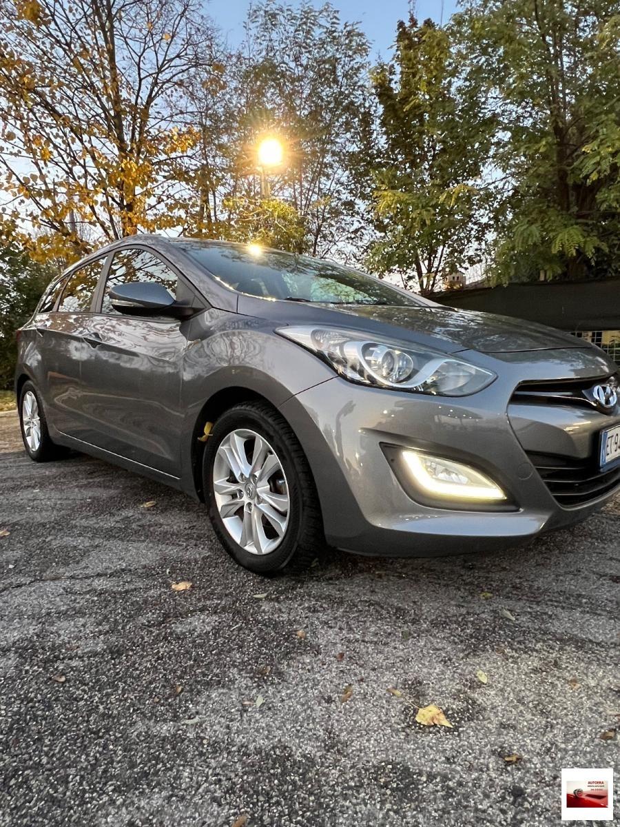 HYUNDAI - i30 - Wagon 1.4 Econext Comfort Plus