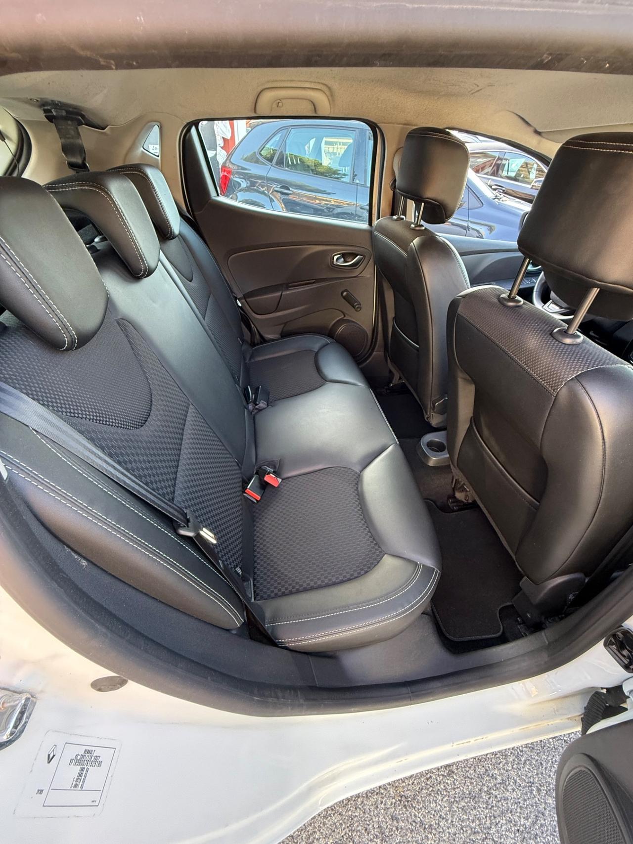 Clio 1.5 dci - Moschino Life-rate-garanzia-unipro-