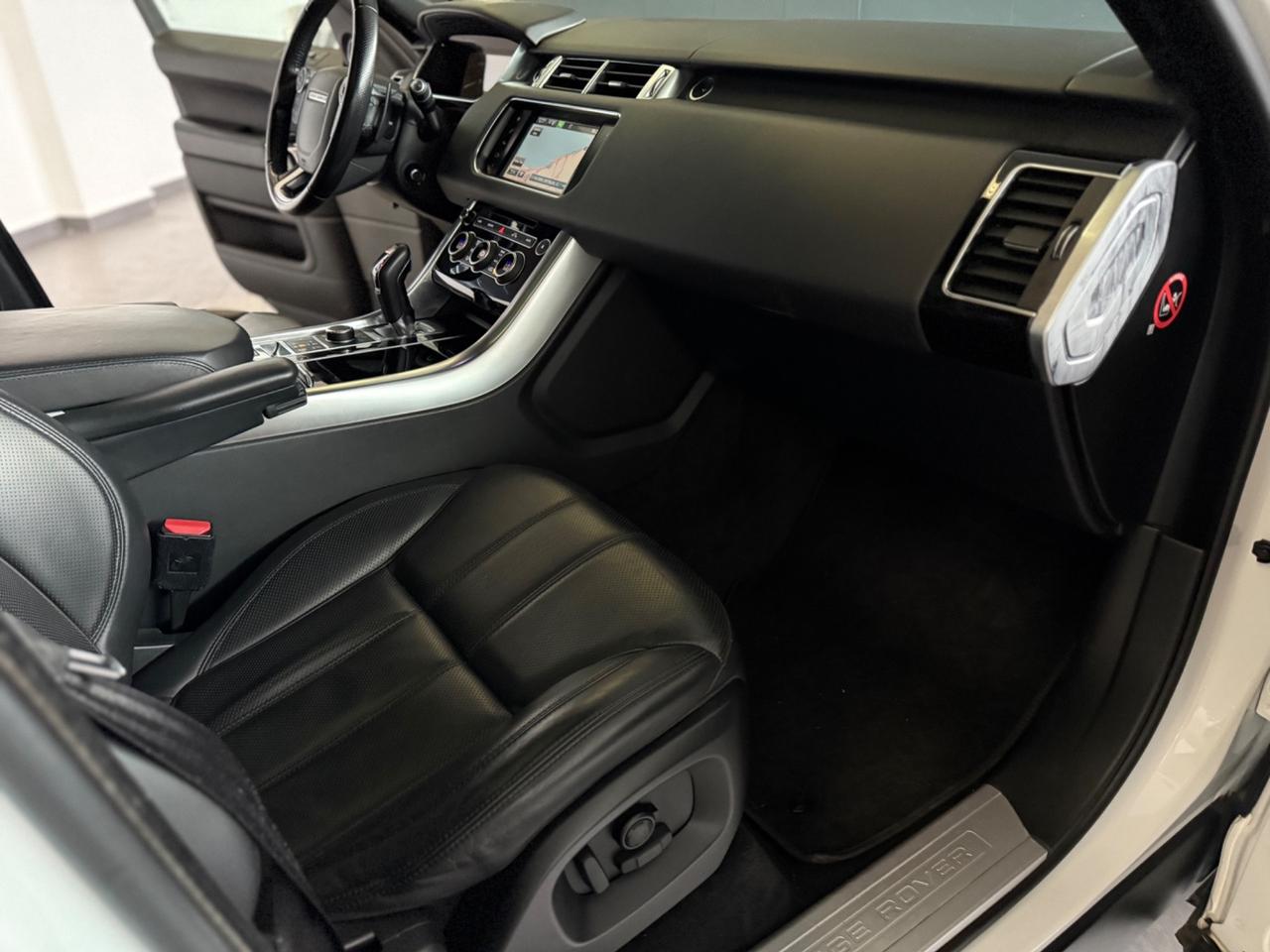 Land Rover Range Rover Sport 3.0 SDV6 HSE Dynamic