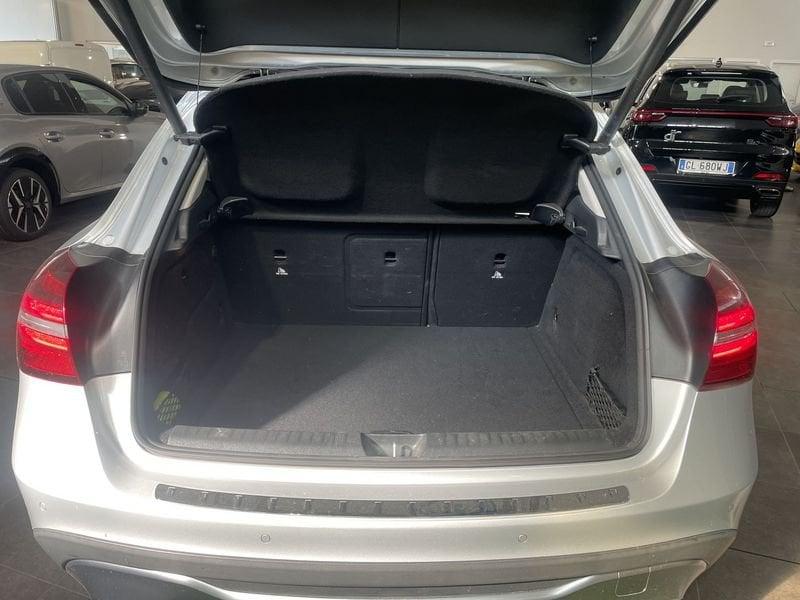 Mercedes-Benz GLA 200 d Automatic Sport