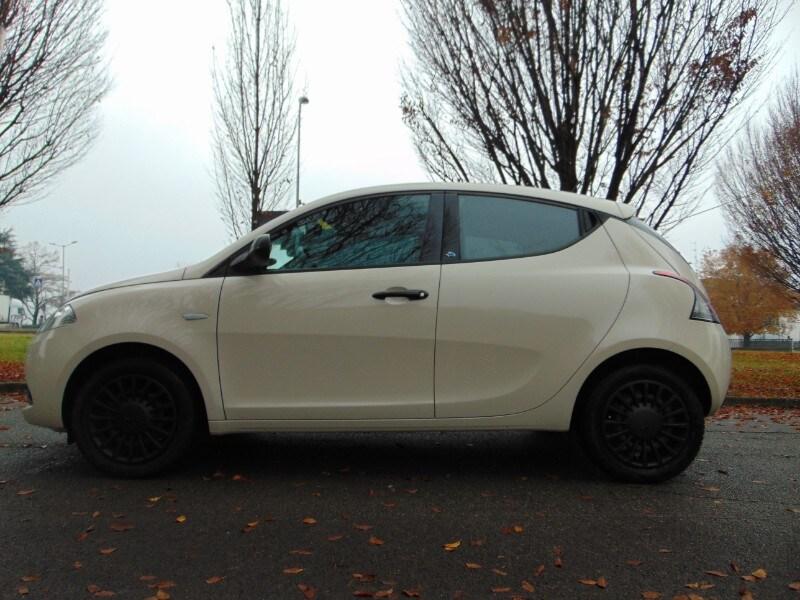 LANCIA Ypsilon 3ª serie Ypsilon 1.2 69 CV 5 po...