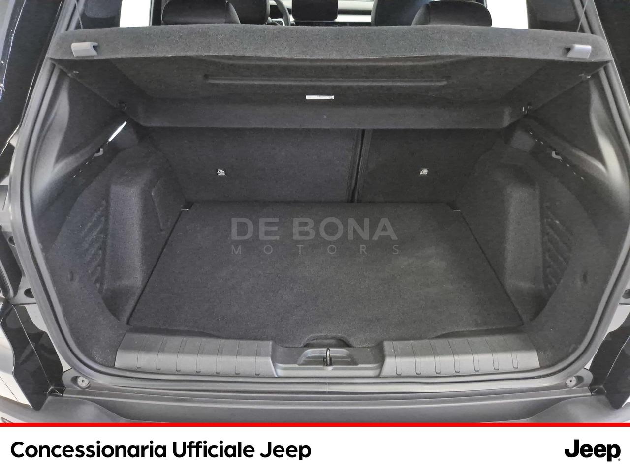 Jeep Avenger 1.2 turbo e-hybrid mhev upland 4xe 145cv edct6