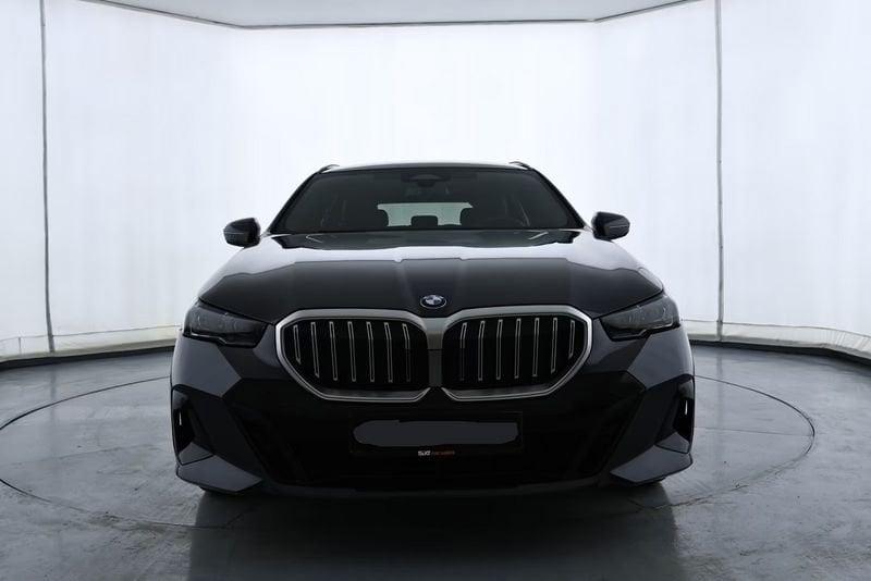 BMW Serie 5 520d xDrive M Sport Gancio Tetto Pelle Camera 360°