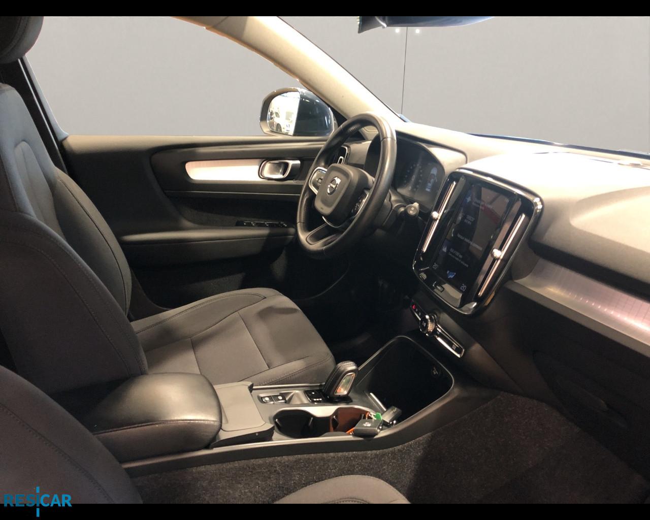 VOLVO XC40 1.5 t3 Momentum Pro 163cv auto my21
