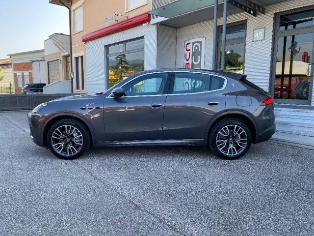 MASERATI Grecale MHEV 300 CV AWD GT