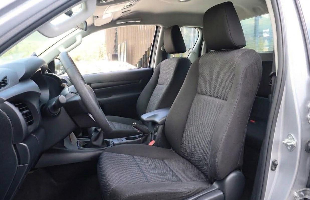 Toyota Hilux 2.4 EXTRA CAB 150CV