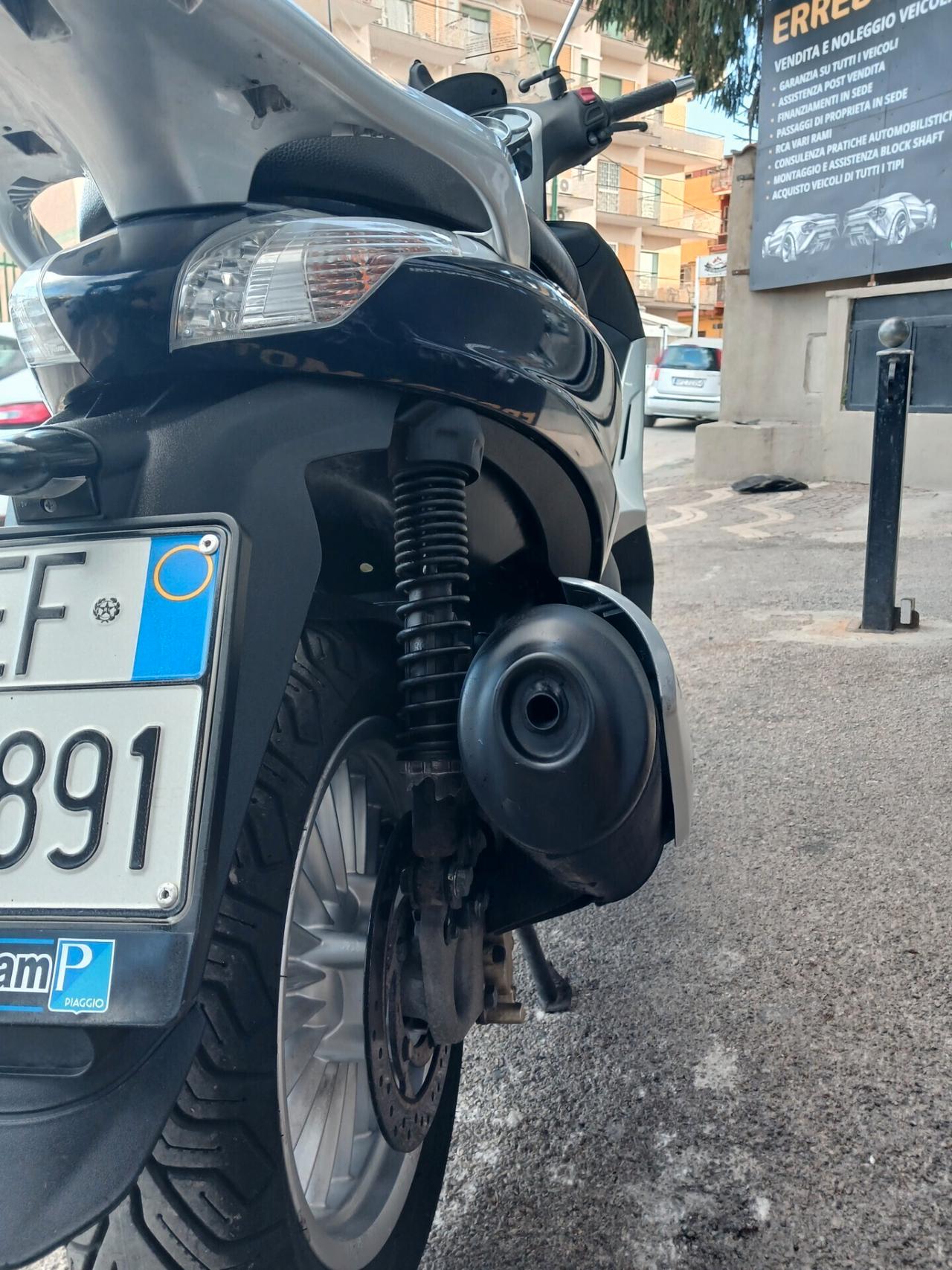 Piaggio Beverly 300 GARANTITO 12 MESI