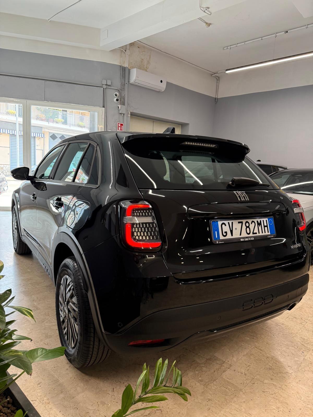 Fiat 600 Hybrid 110 CV DCT MHEV Icon