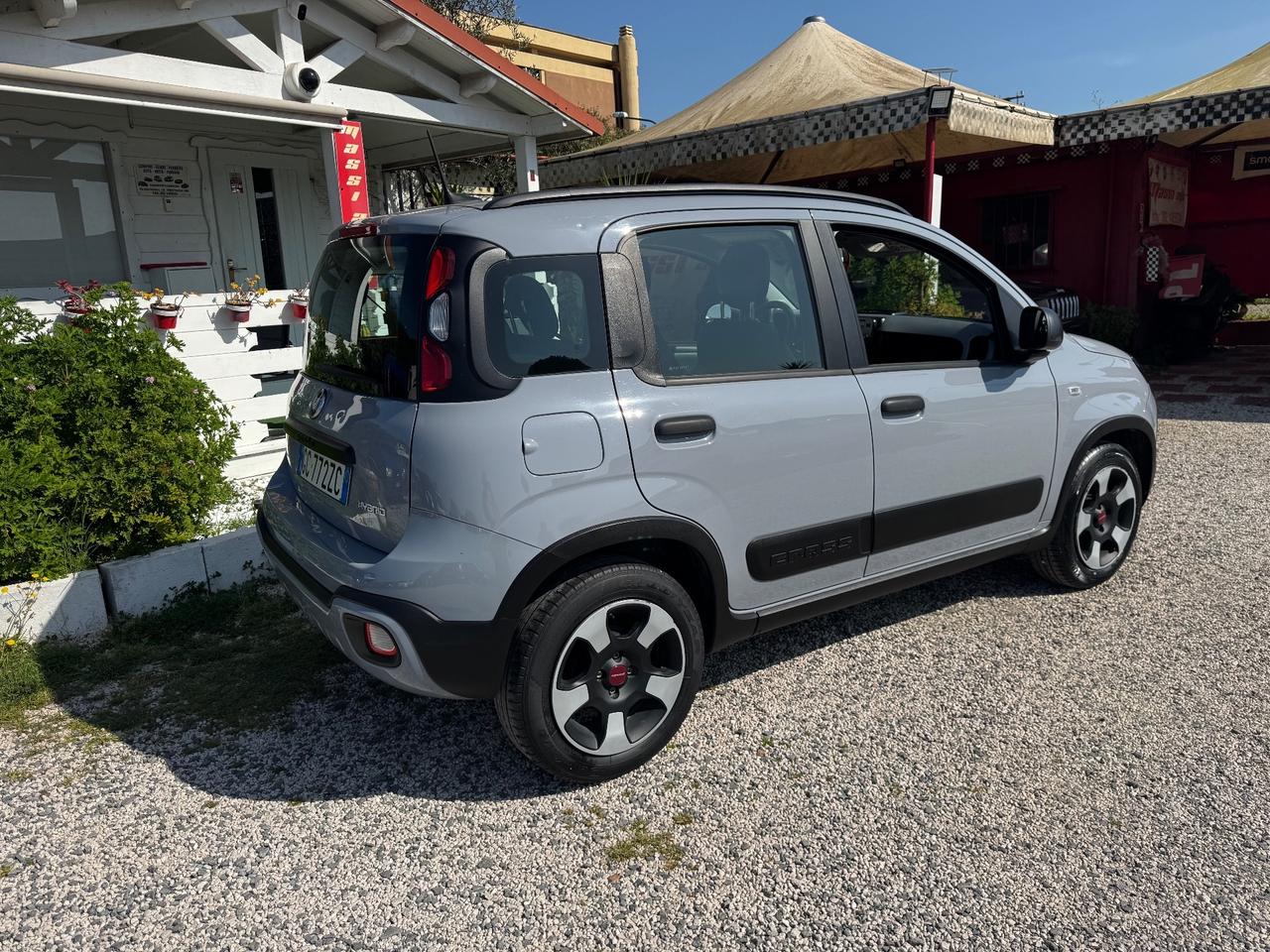 Fiat Panda 1.0 CROSS HYBRID CON GPL