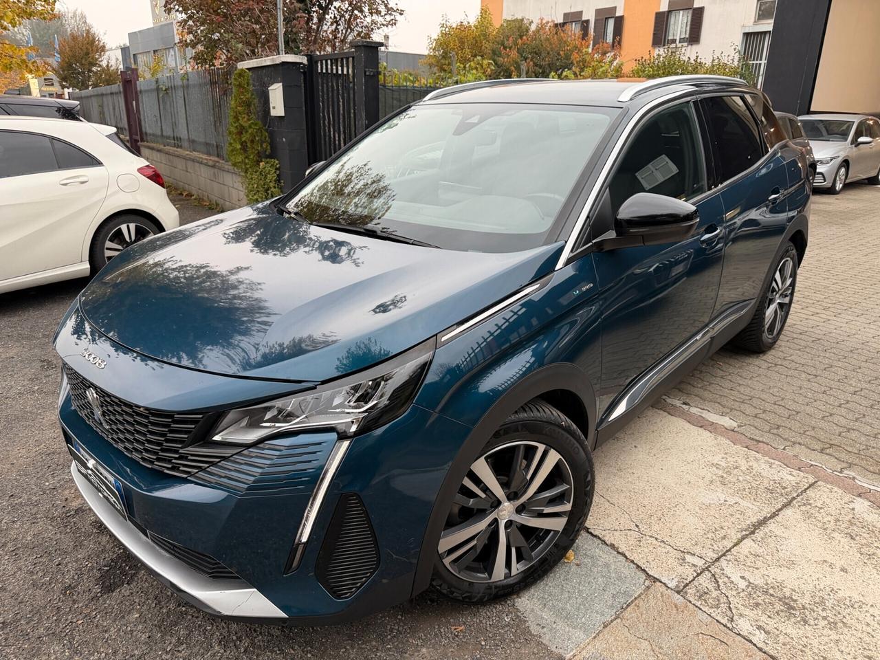 Peugeot 3008 Hybrid 225 e-EAT8 Allure Pack