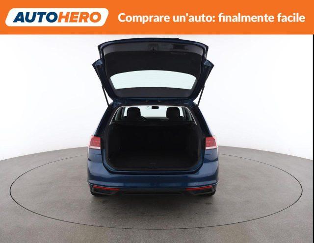 VOLKSWAGEN Passat Variant 2.0 TDI SCR EVO DSG Business