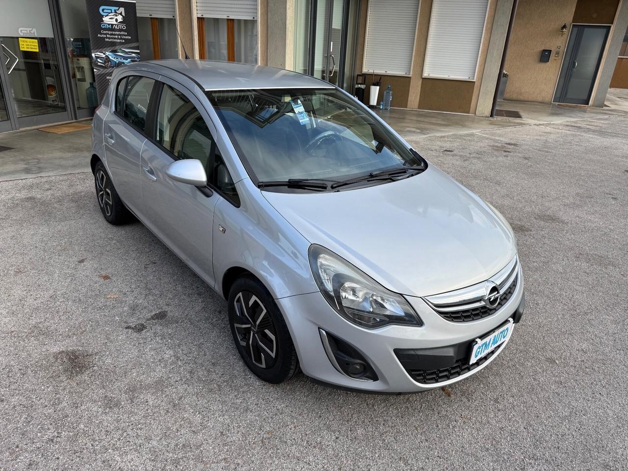 Opel Corsa 1.2 85CV 5 porte GPL - Neopatentati