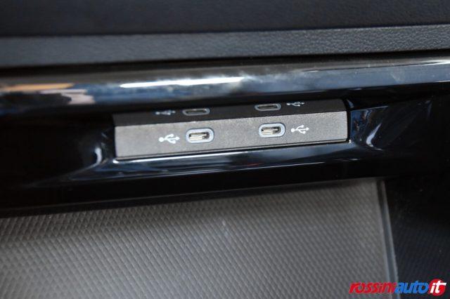 VOLKSWAGEN Golf 8.5 2.0 TDI 150 CV DSG STYLE + REARVIEW + I.Q LED