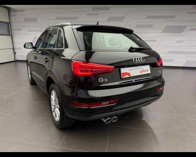 AUDI Q3 2.0 TDI 120 CV Business