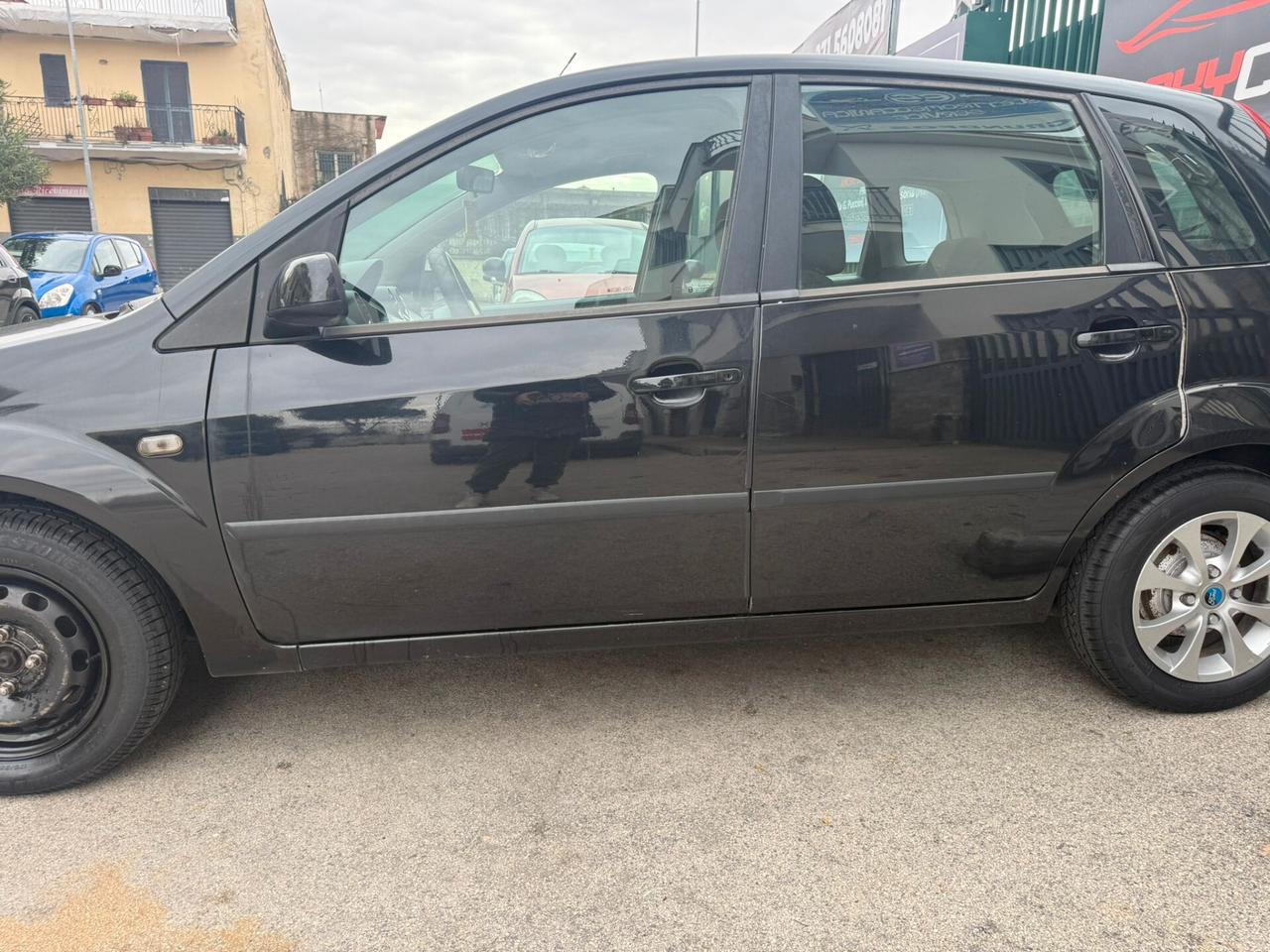 Ford Fiesta 1.2 16V 5P GHIA