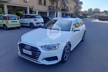 AUDI A4 30 TDI/136 CV S tronic Business Advanced