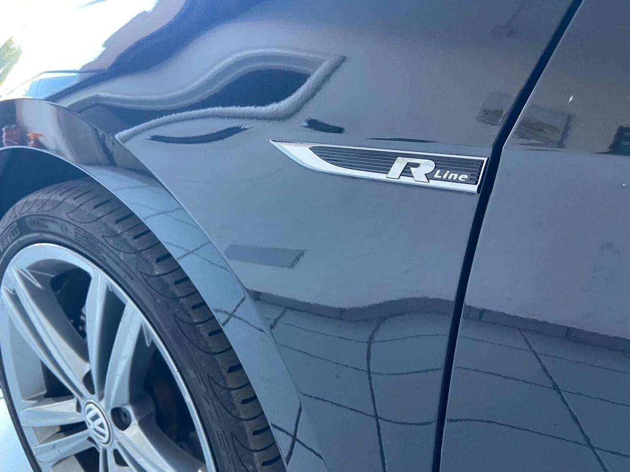Volkswagen Golf 7.5 1.6 TDI 115 CV DSG R-LINE PACK