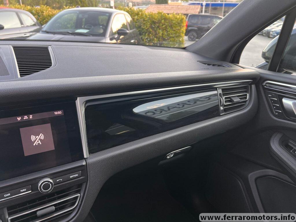 Porsche Macan 3.0 S tetto iva esposta