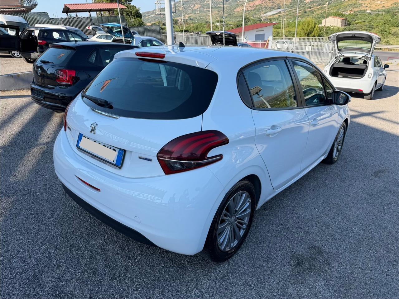 Peugeot 208 BlueHDi 75 5 porte Allure