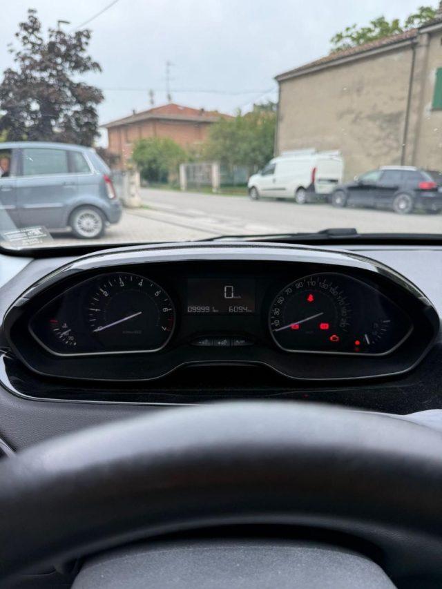 PEUGEOT 208 1° serie PureTech 82 5 p Allure OK NEOPATENTATO