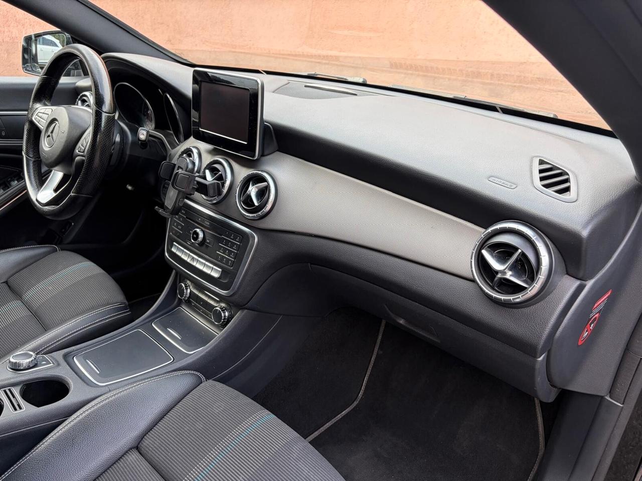 MERCEDES CLA 180 D AUTOMATIC BUSINESS