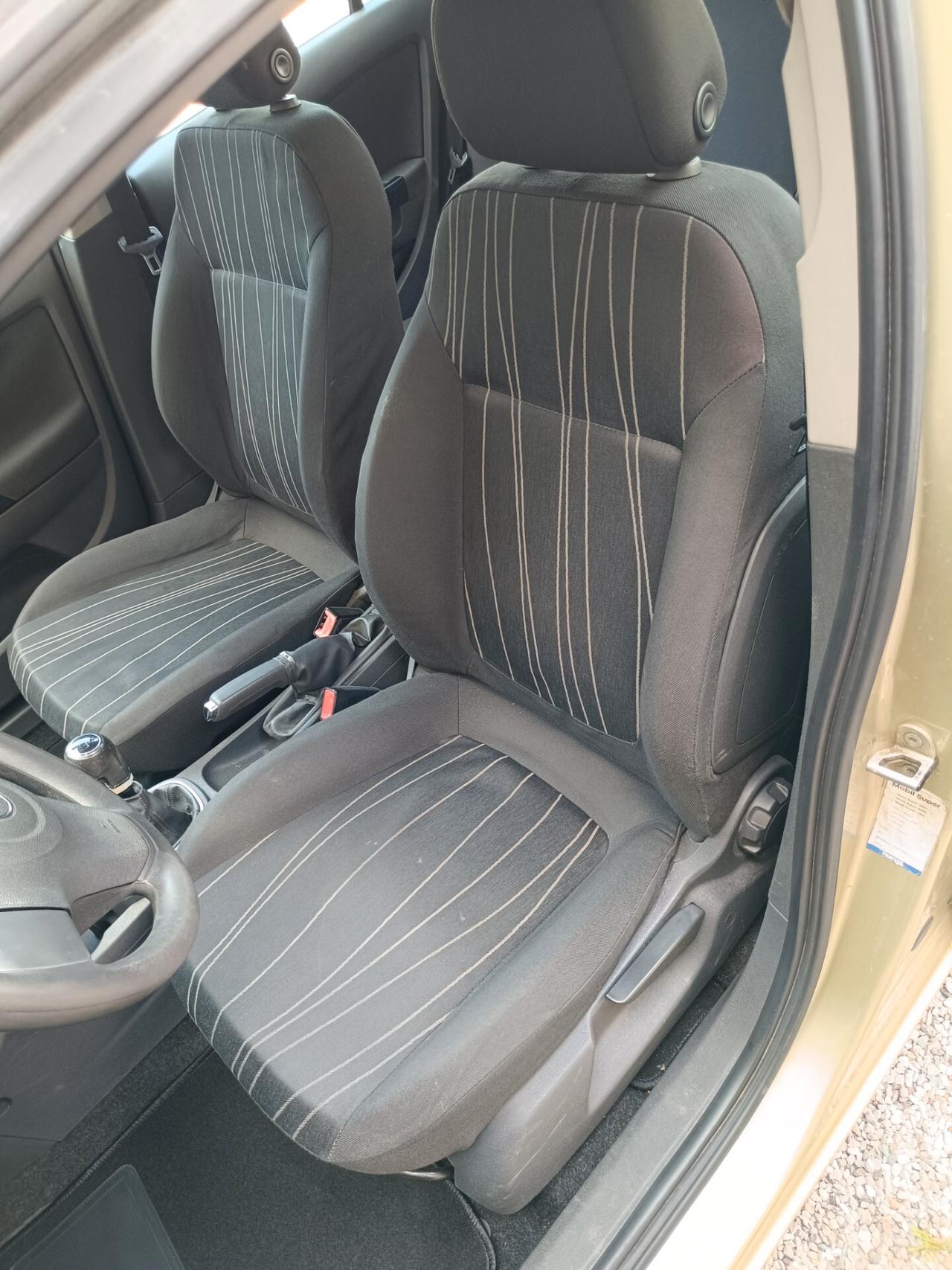 Opel Corsa 1.2 5 porte Cosmo
