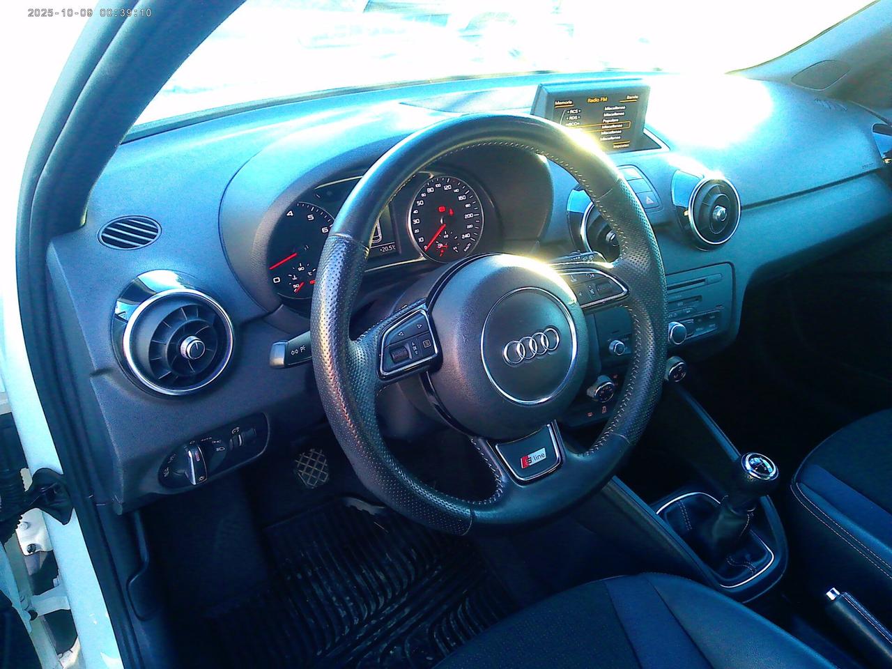 Audi A1 1.2 TFSI S line edition