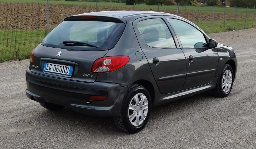 Peugeot 206 Plus 1.1 60CV 5p. Trendy
