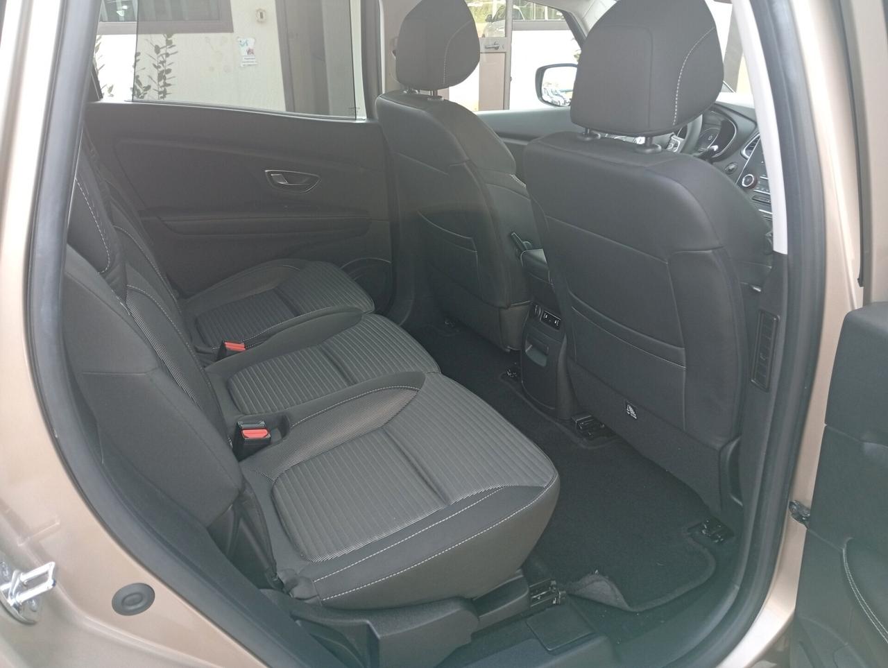 Renault Grand Scenic Blue dCi 120 CV Initiale Paris