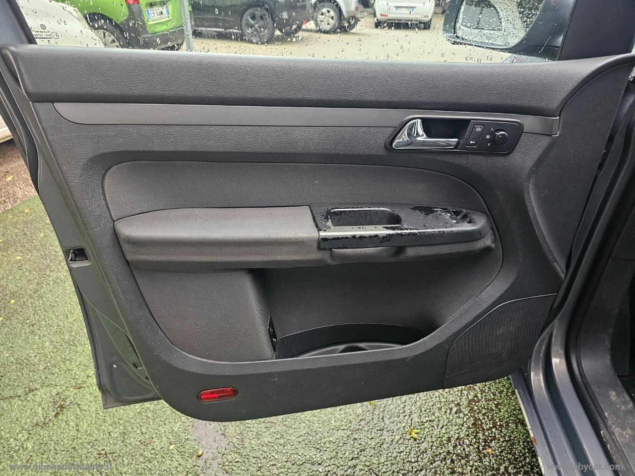 VOLKSWAGEN Touran 1.9 TDI 105CV Trendline