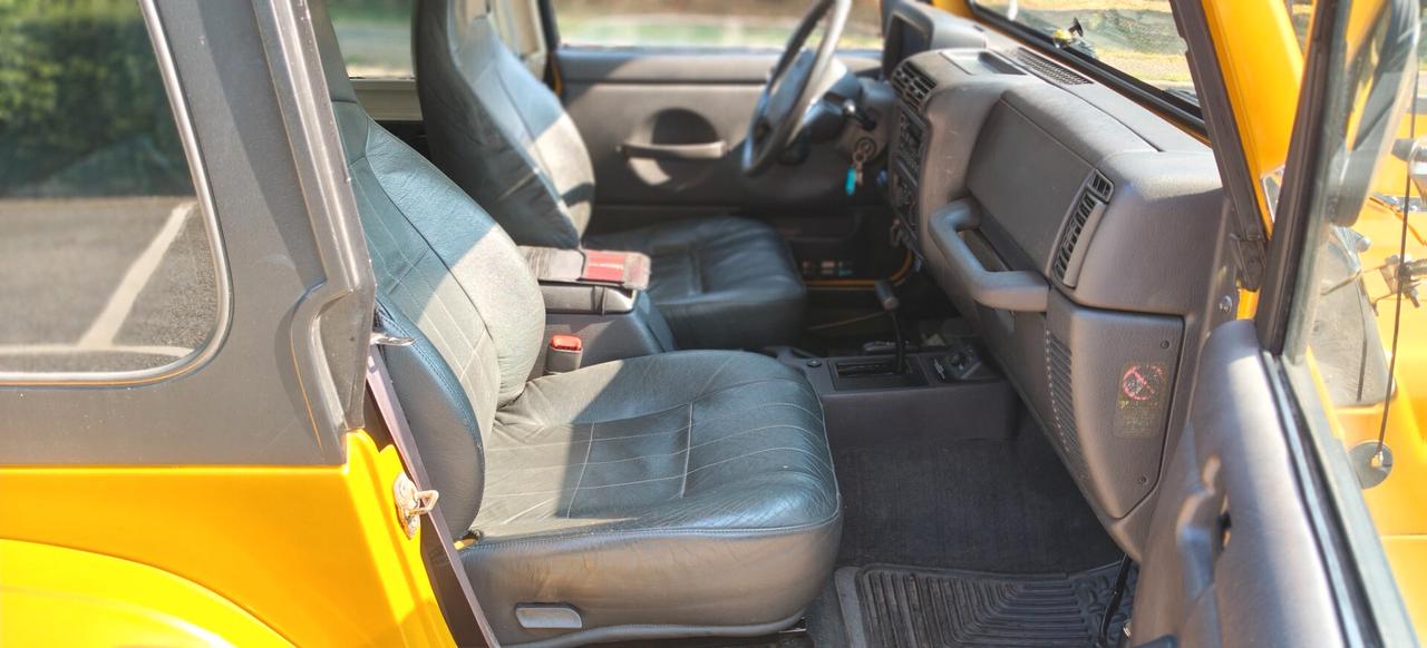 Jeep Wrangler 4.0 GPL Aut 4 posti