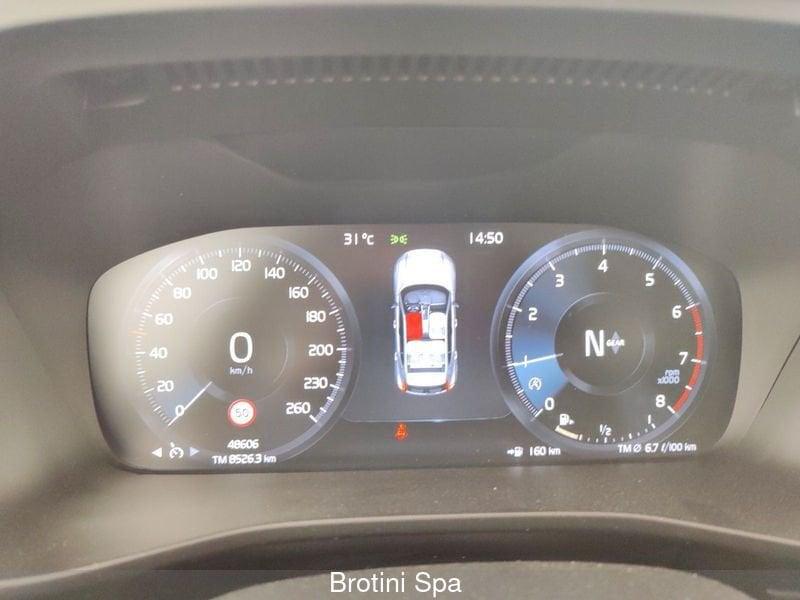 Volvo XC40 T2 Momentum Core