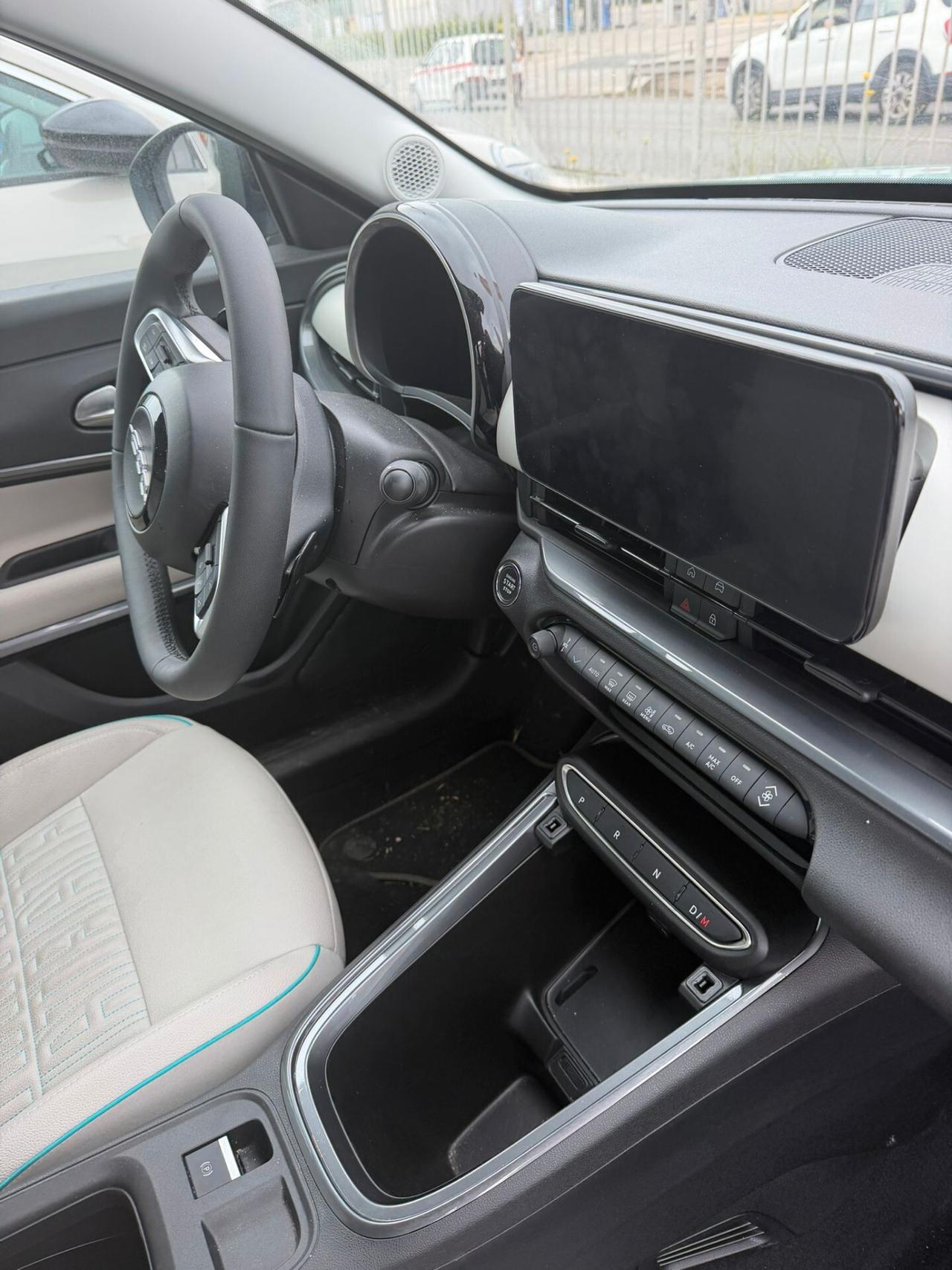 Fiat 600 Hybrid 110 CV DCT MHEV La Prima