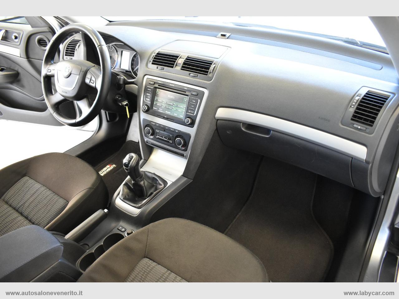 SKODA Octavia 1.6 TDI CR Wagon Elegance