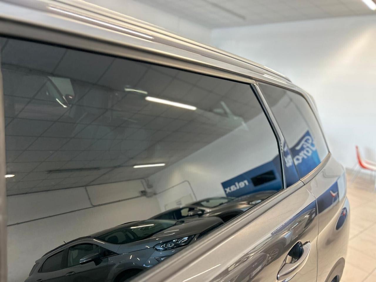 Peugeot 5008 ALLURE PACK Hybrid 136 e-DCS 7p. SPOTICAR