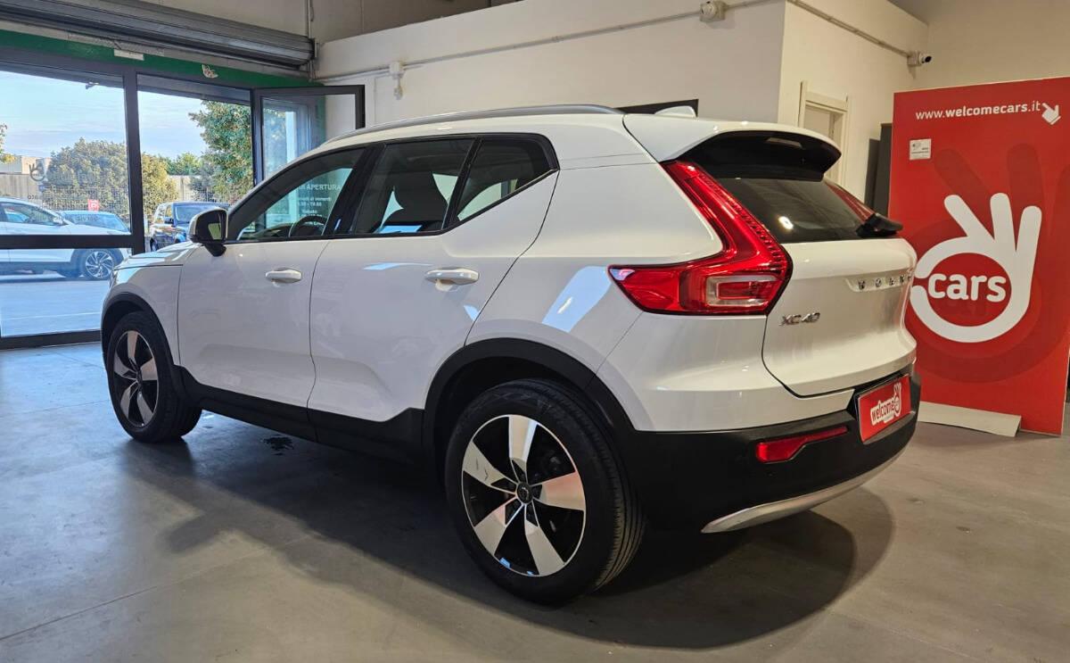 Volvo XC40 2.0 t4 Momentum awd geartronic my20