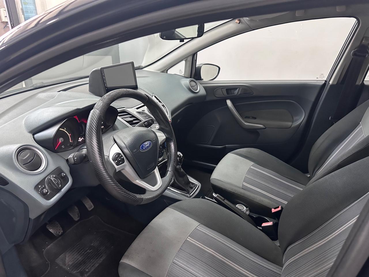 Ford Fiesta 1.4 5 porte Bz.- GPL Titanium 2010