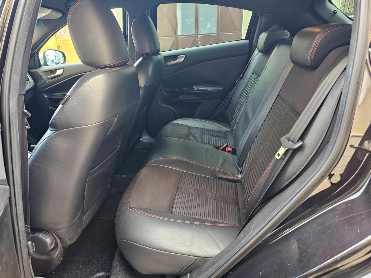 Alfa Romeo Giulietta 2.0 JTDm-2 140 CV Distinctive