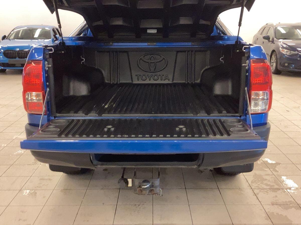 Toyota Hilux 2.4 D-4D 4WD 4 porte Double Cab Comfort