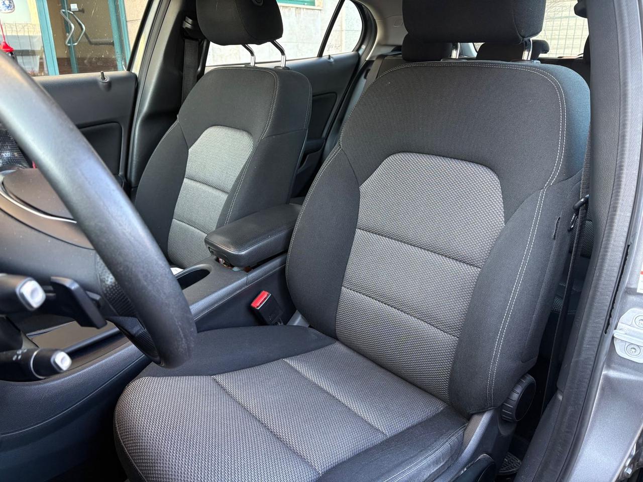 Mercedes-Benz GLA 180 CDI GLA- #8515