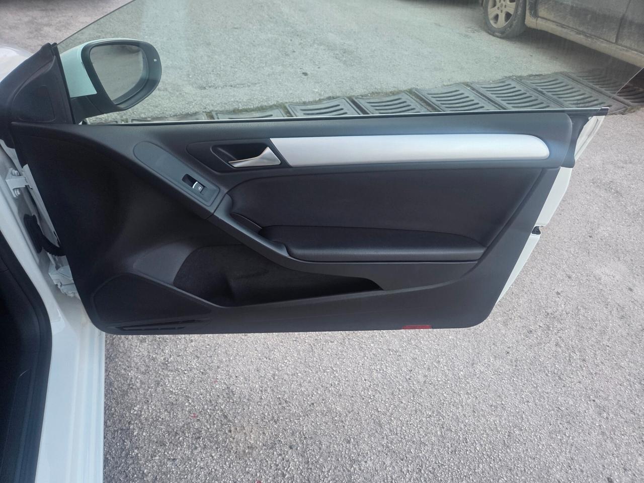 VW GOLF CABRIO ANNO 2015 SOLI 53000 KM CERTIFICATI