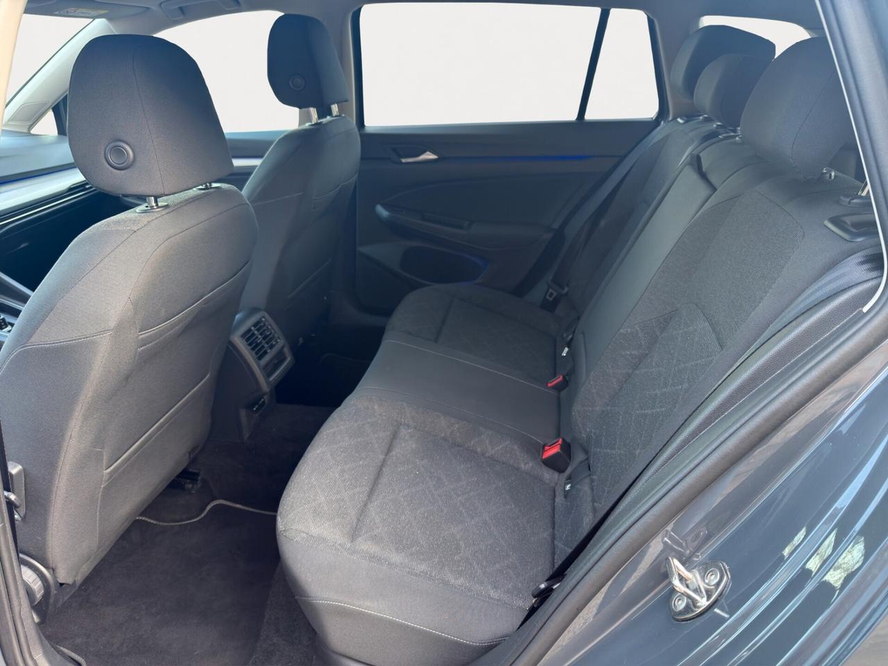 Volkswagen Golf Variant 1.0 eTSI EVO DSG Life - 2021