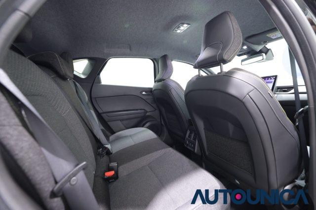 RENAULT Captur MILD HYBRID 160 CV EDC TECHNO AUTOMATICA