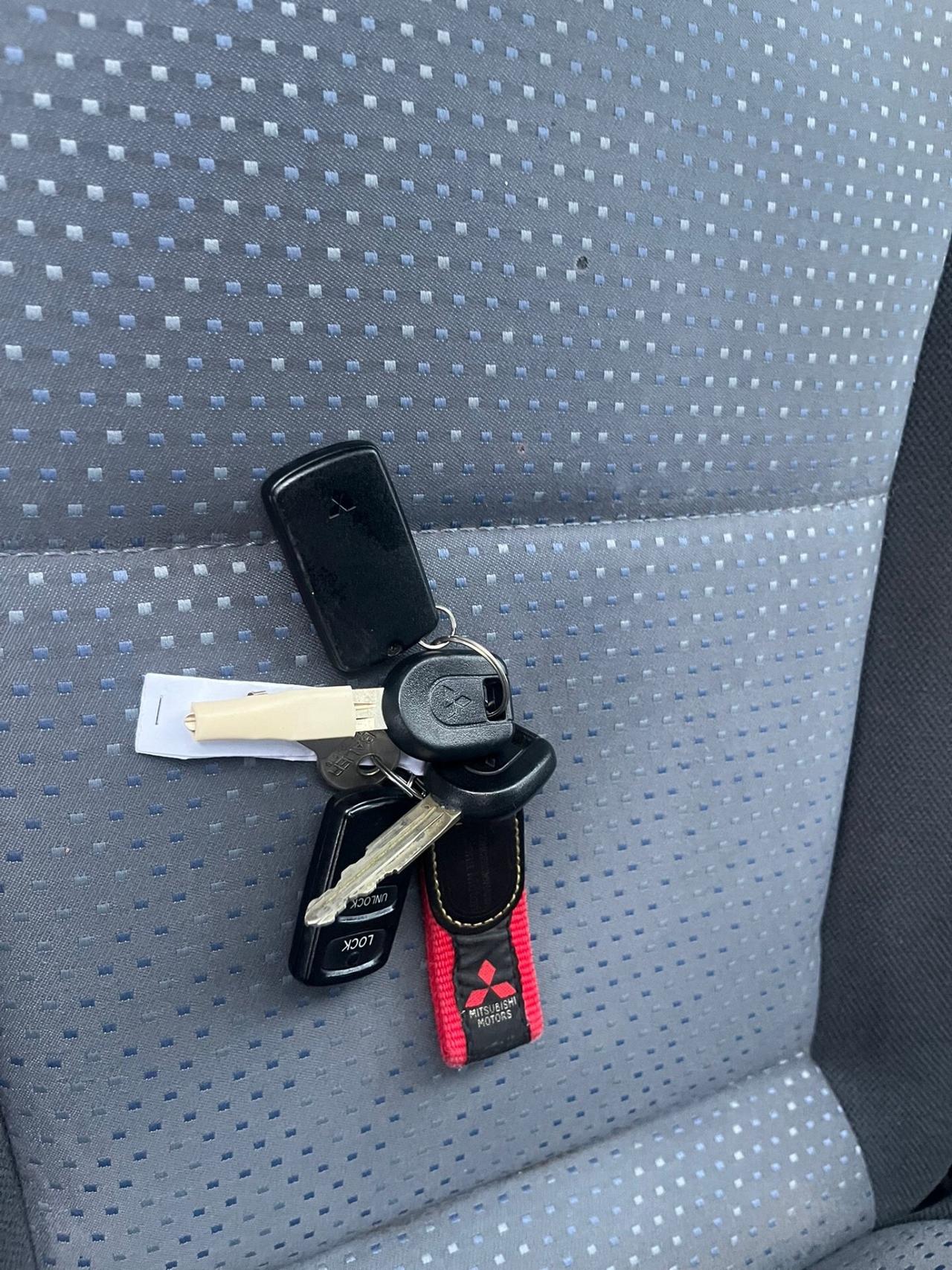 Mitsubishi L200 2.5 Diesel - 4x4 - Pick-Up Cabina