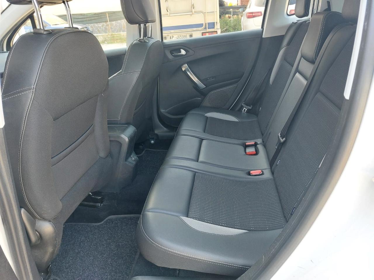 Peugeot 2008 PureTech Turbo 110 S&S Allu STUPENDA