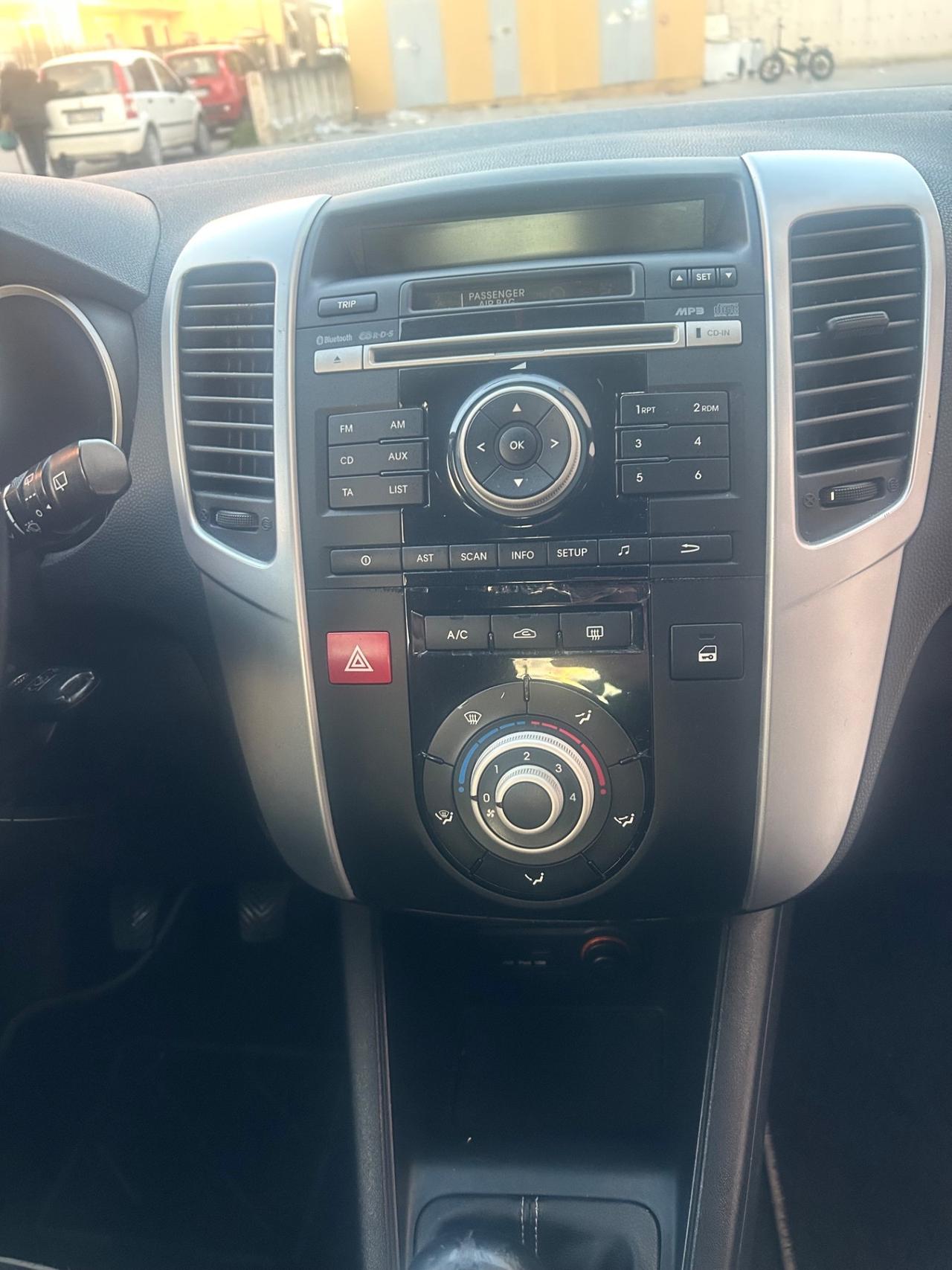 Kia Venga 1.4 CRDi 90CV WGT EX