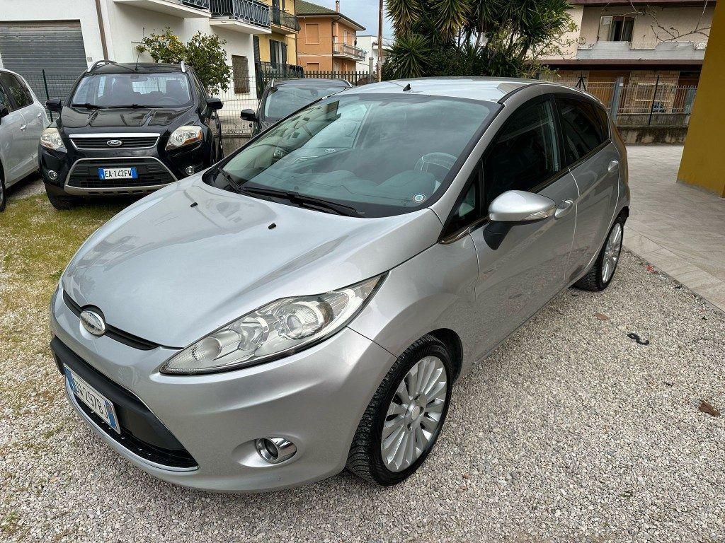 FORD Fiesta 1.2 5 porte Bz.- GPL Titanium